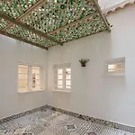 Hostal Beach Pensionat 4*