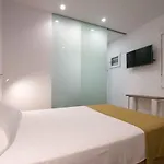 Hostal Beach Pensionat 4*