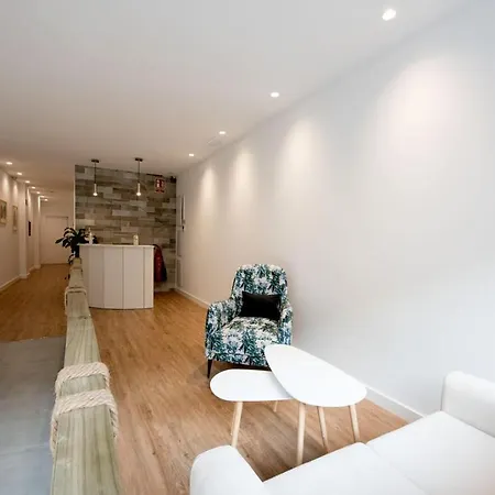 Hostal Beach 3* 산타 폴라