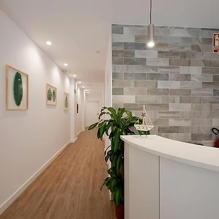 Hostal Beach 4* 圣波拉
